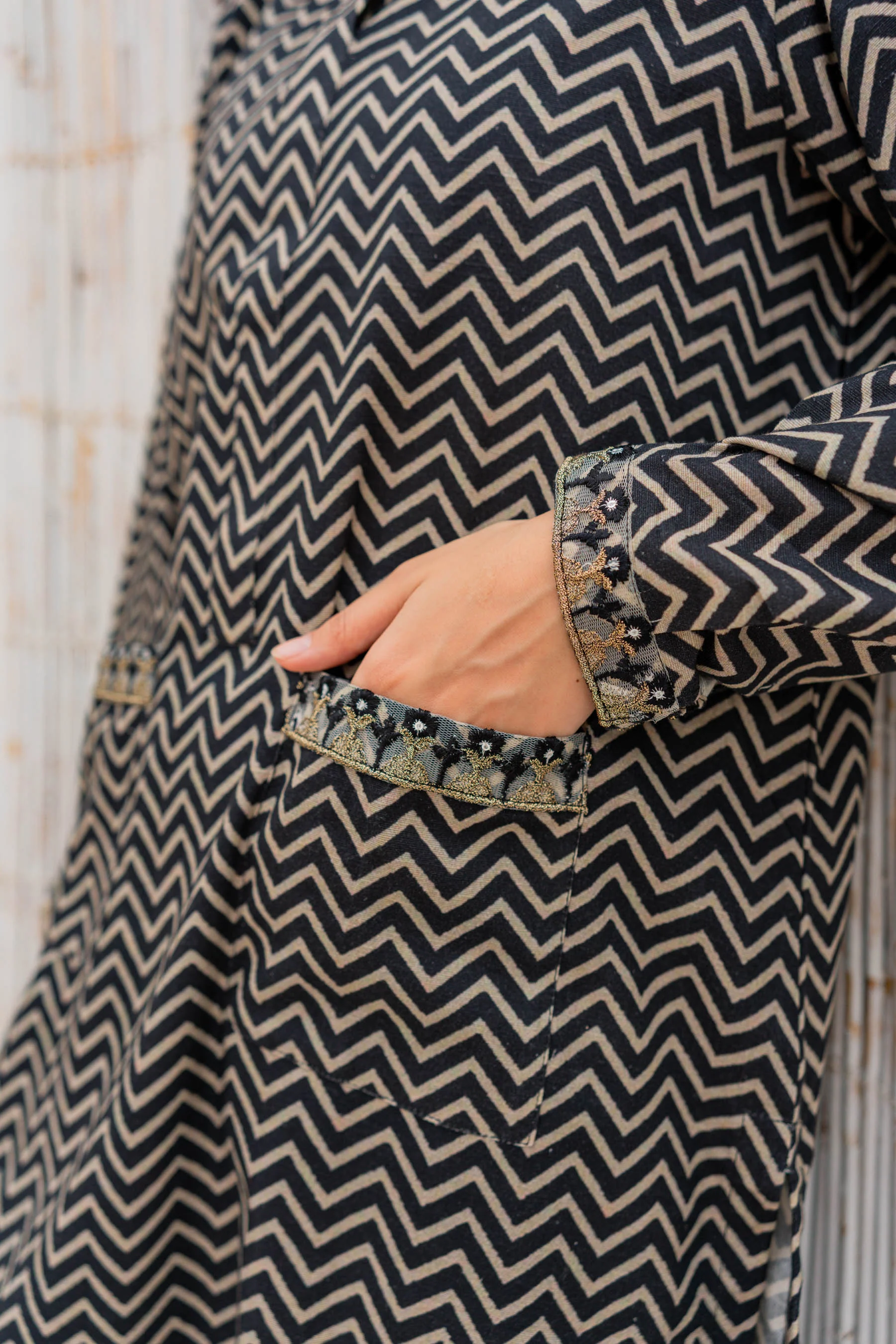 AW22-17 - Image 4